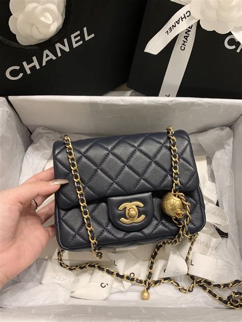 mini flap bag chanel 2021.